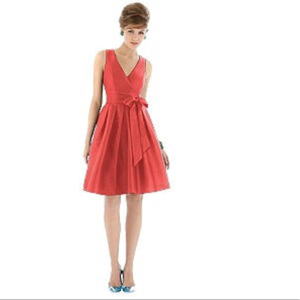 Alfred Sung, Style D668, size 22, Coral, Cocktail